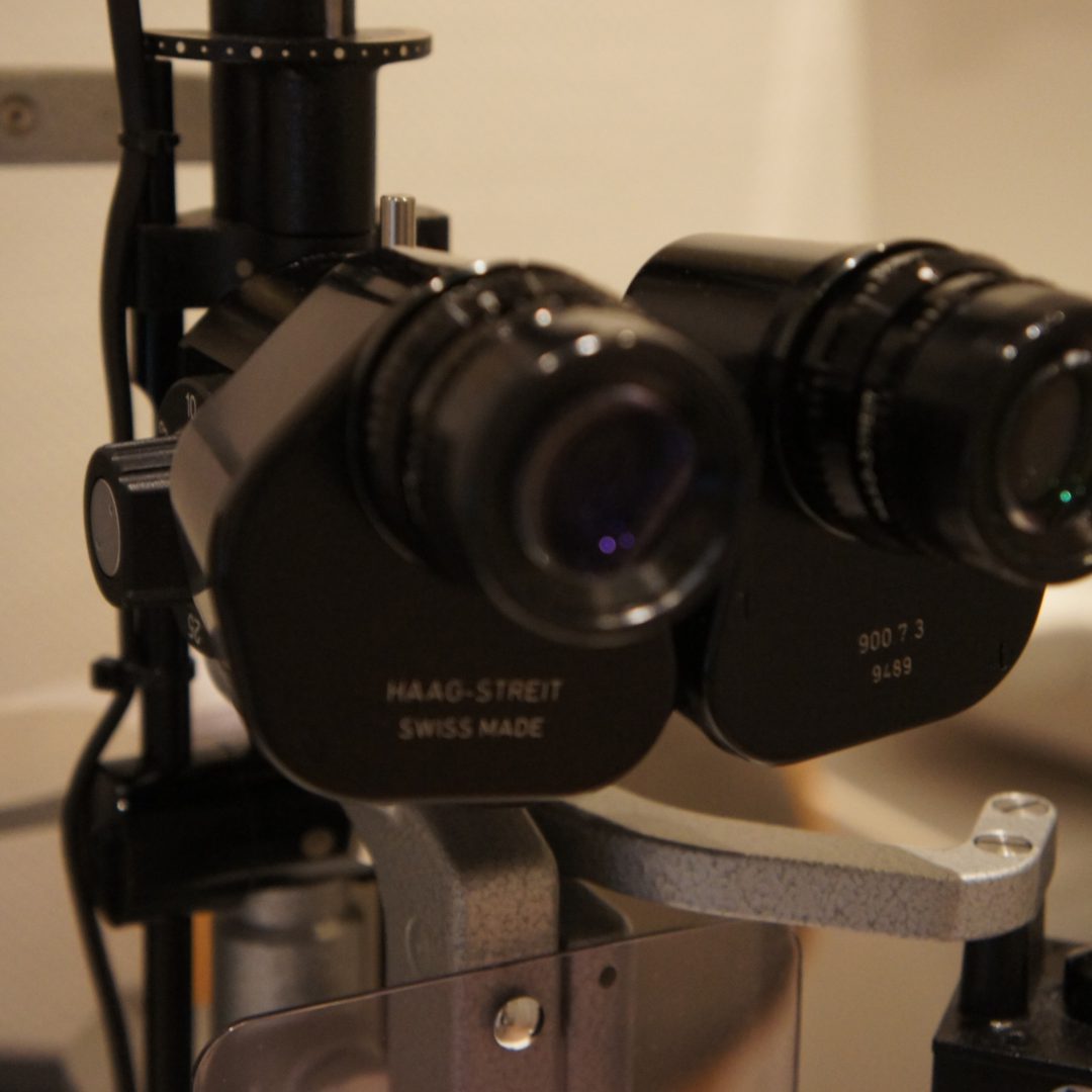 Spaltlampe für die augenärztliche Untersuchung